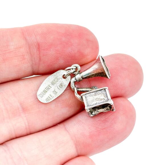 Vintage Sterling Silver 925 Country Music Hall of Fame Gramophone Charm Pendant - Picture 1 of 10